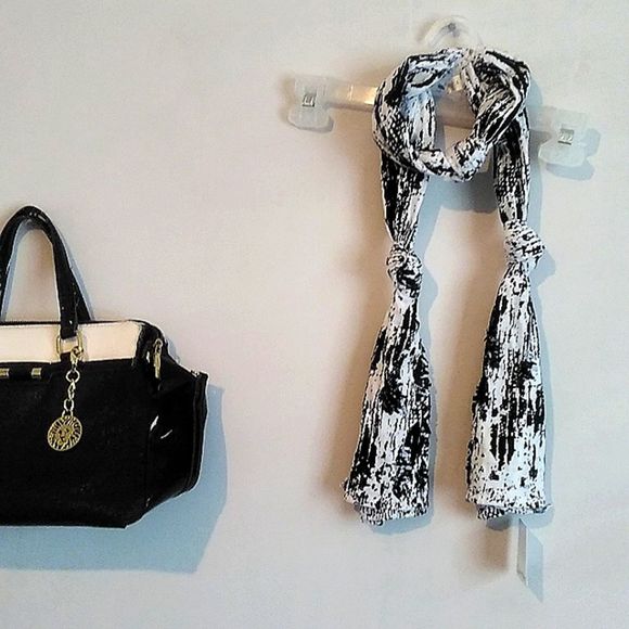 Calvin Klein Accessories - NWT Calvin Klein Knotted Accent Scarf!*